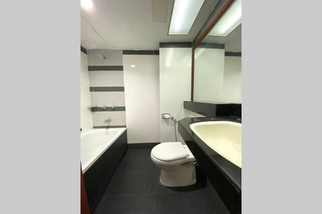M1 Hotel - Affordable Kl Hotel Living At Long Term Stay Rates Kuala Lumpur Apartment